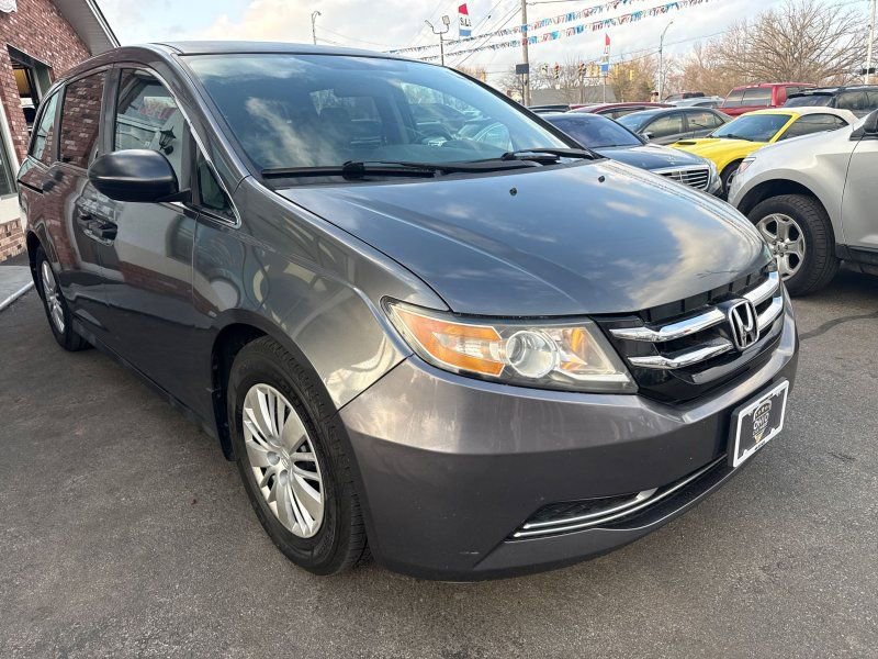 Used 2014 Honda Odyssey LX image 3