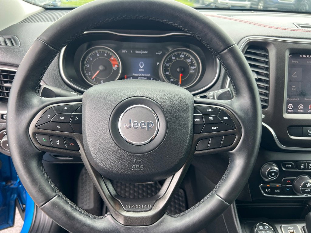 Used 2019 Jeep Cherokee Trailhawk w/ Cold Weather Group AWD/4WD image 27