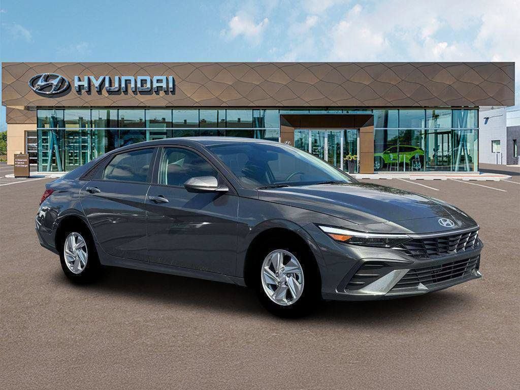 New 2026 Hyundai Elantra SE FWD image 10