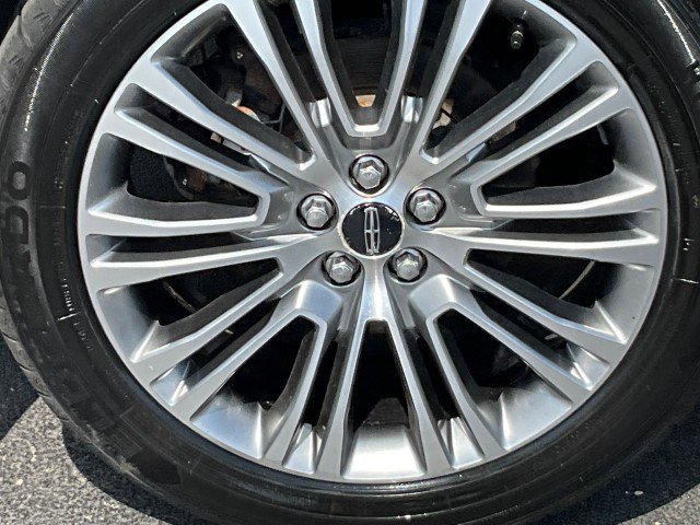 Used 2017 Lincoln MKX Reserve w/ Lincoln MKX Climate Package image 8