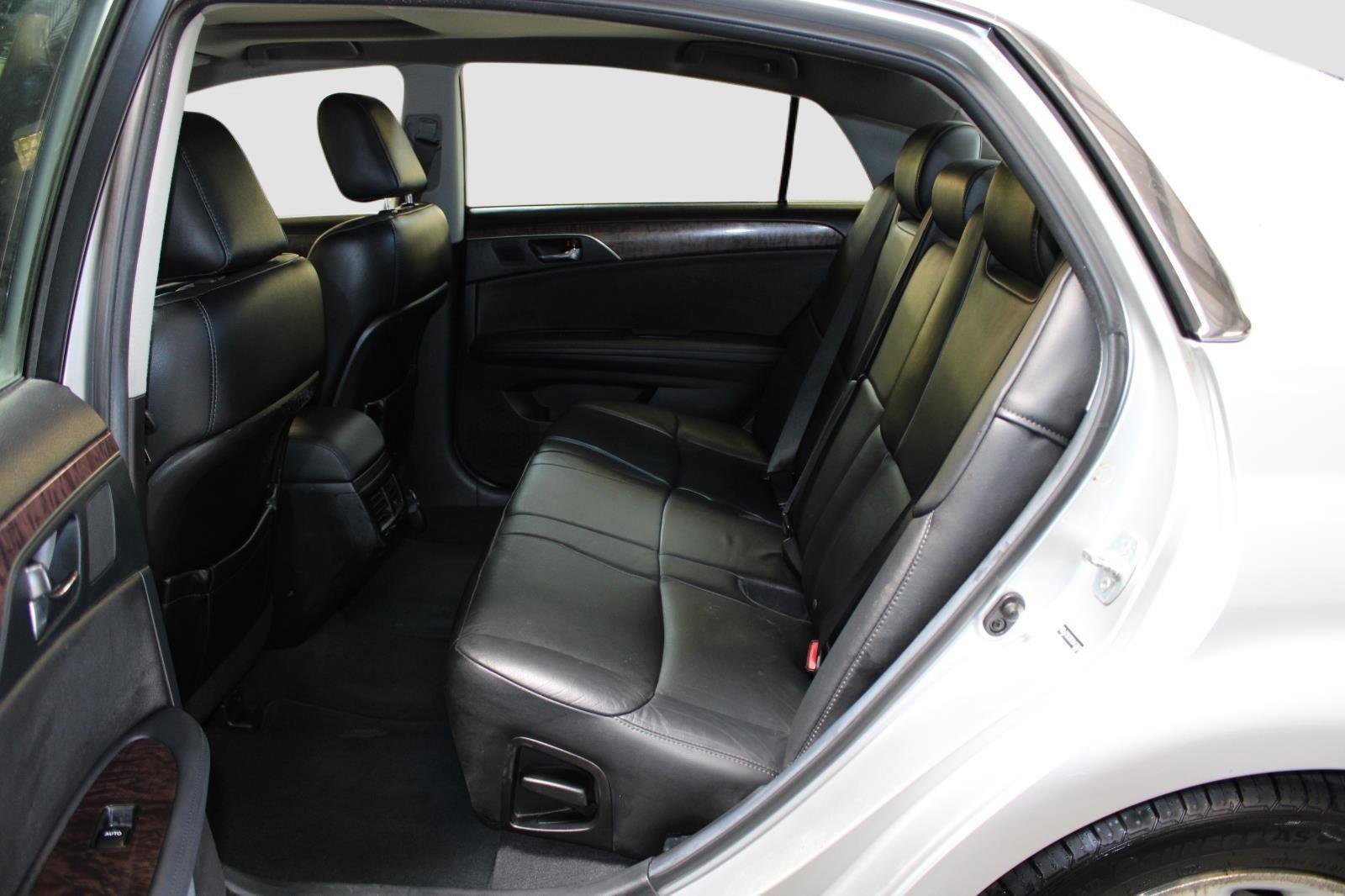 Used 2011 Toyota Avalon FWD image 31