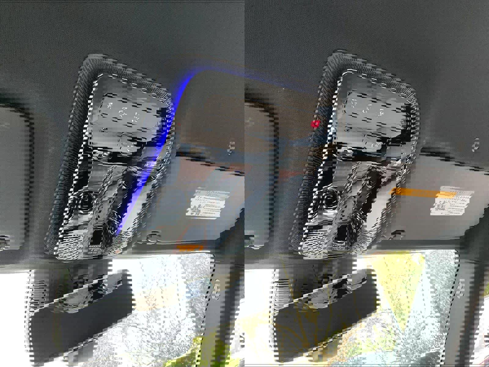 Used 2025 Mercedes-Benz GLC 350e 4MATIC image 35