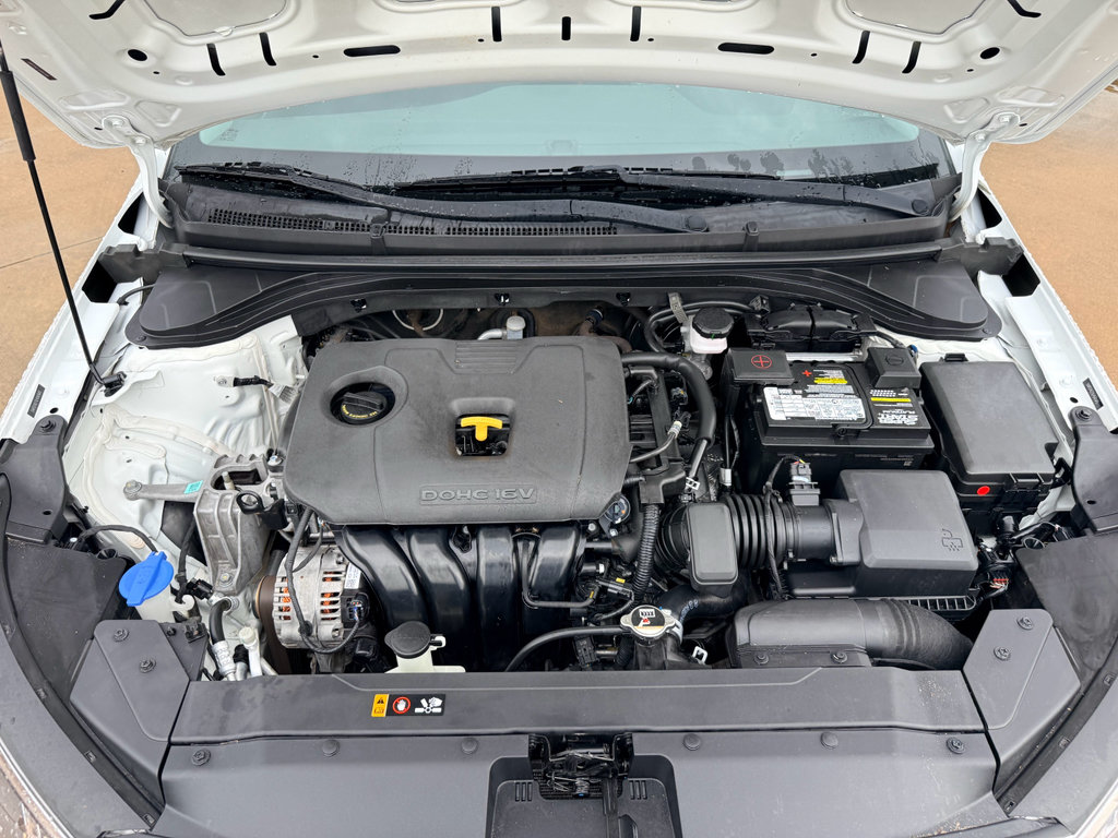 Used 2020 Hyundai Elantra SE w/ Cargo Package (C1) FWD image 29