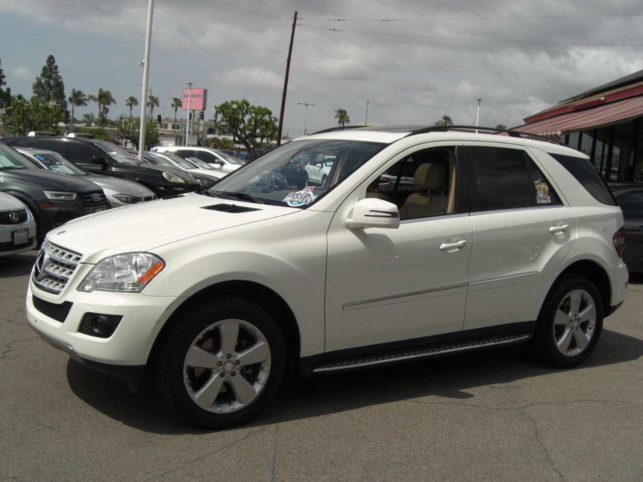 Used 2011 Mercedes-Benz ML 350 2WD image 3