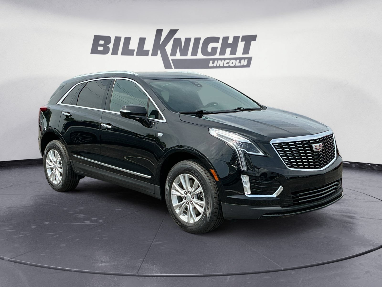 Used 2023 Cadillac XT5 Luxury FWD image 1
