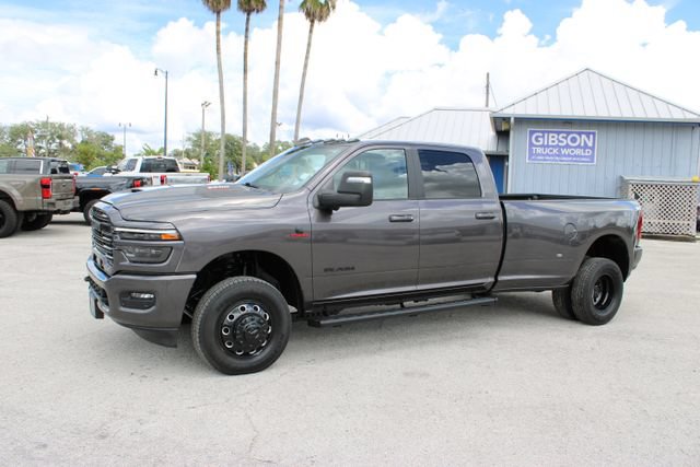 Used 2025 RAM 3500 Laramie w/ Night Edition AWD/4WD image 5