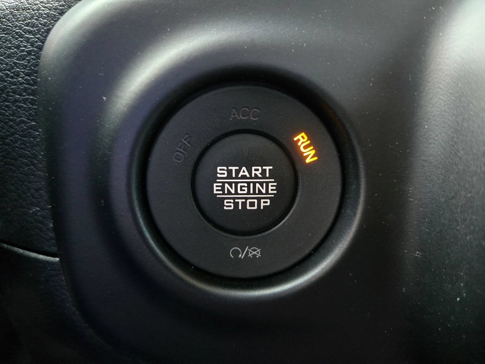 Used 2022 Jeep Gladiator Rubicon w/ Cold Weather Group AWD/4WD image 22