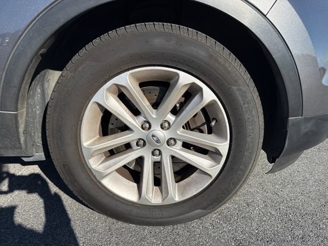 Used 2013 Ford Explorer XLT image 11