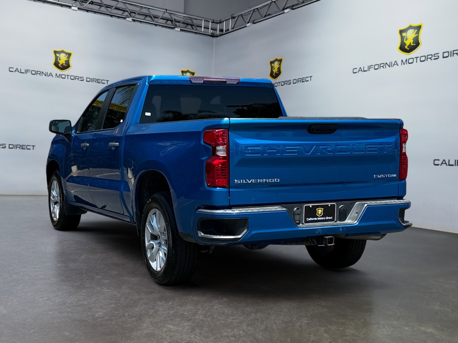 Used 2022 Chevrolet Silverado 1500 Custom image 3