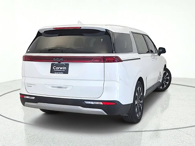 Used 2024 Kia Carnival EX FWD image 5