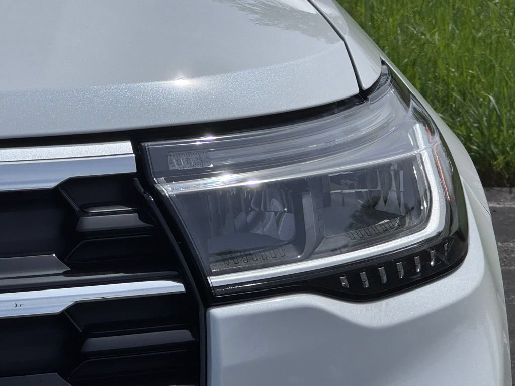 New 2026 Ford Explorer Active AWD/4WD image 5