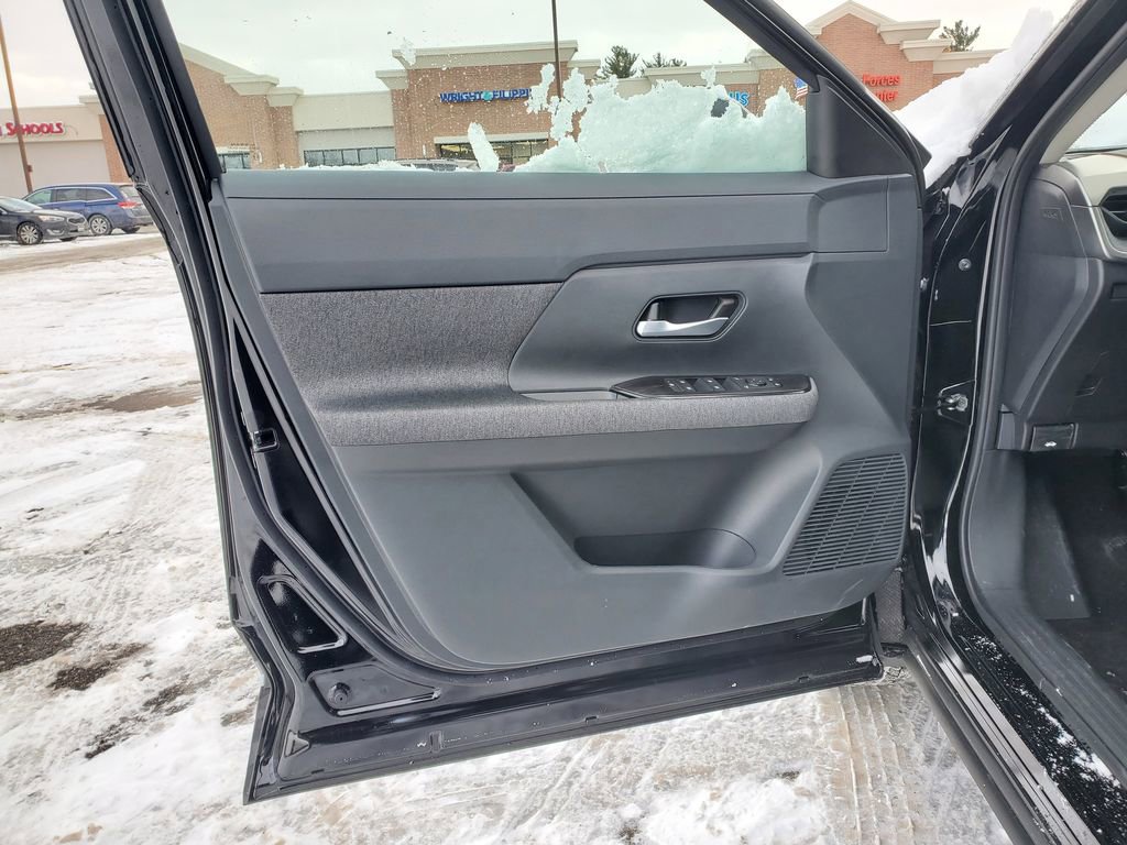 New 2026 Nissan Kicks SV w/ Cold Weather Package AWD/4WD image 14