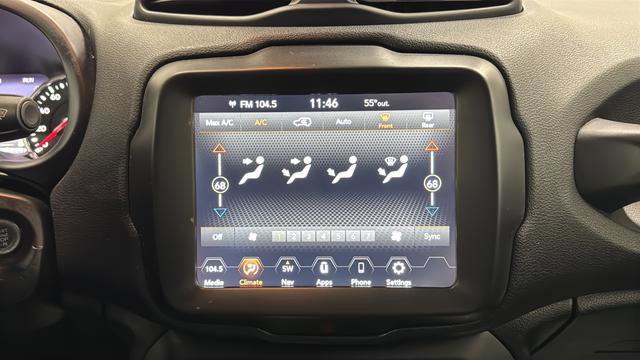 Used 2023 Jeep Renegade Altitude image 17