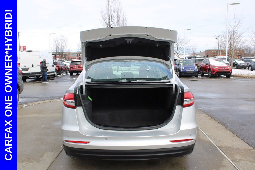 Used 2019 Ford Fusion SE FWD image 9