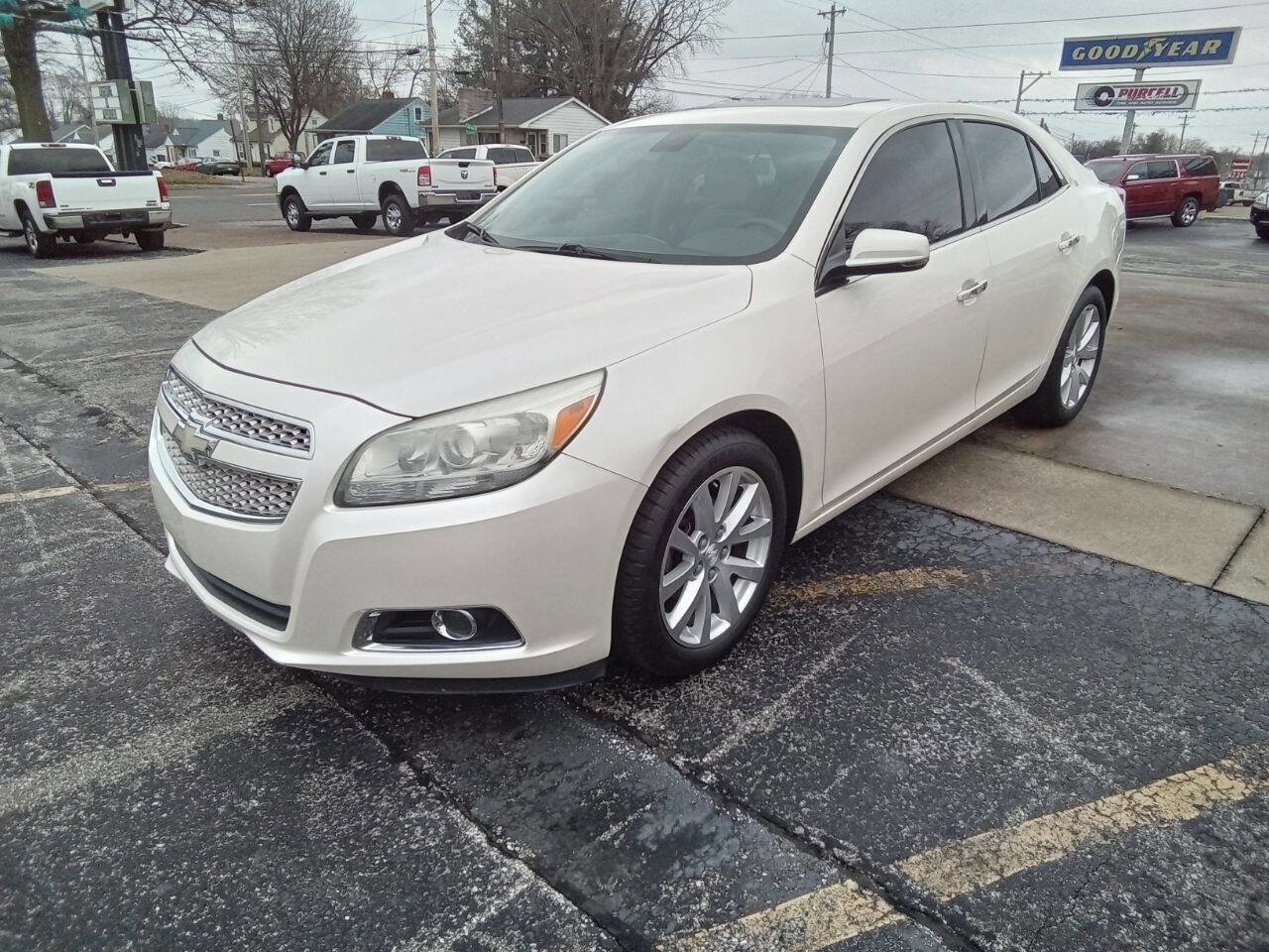 Used 2013 Chevrolet Malibu LTZ FWD image 1