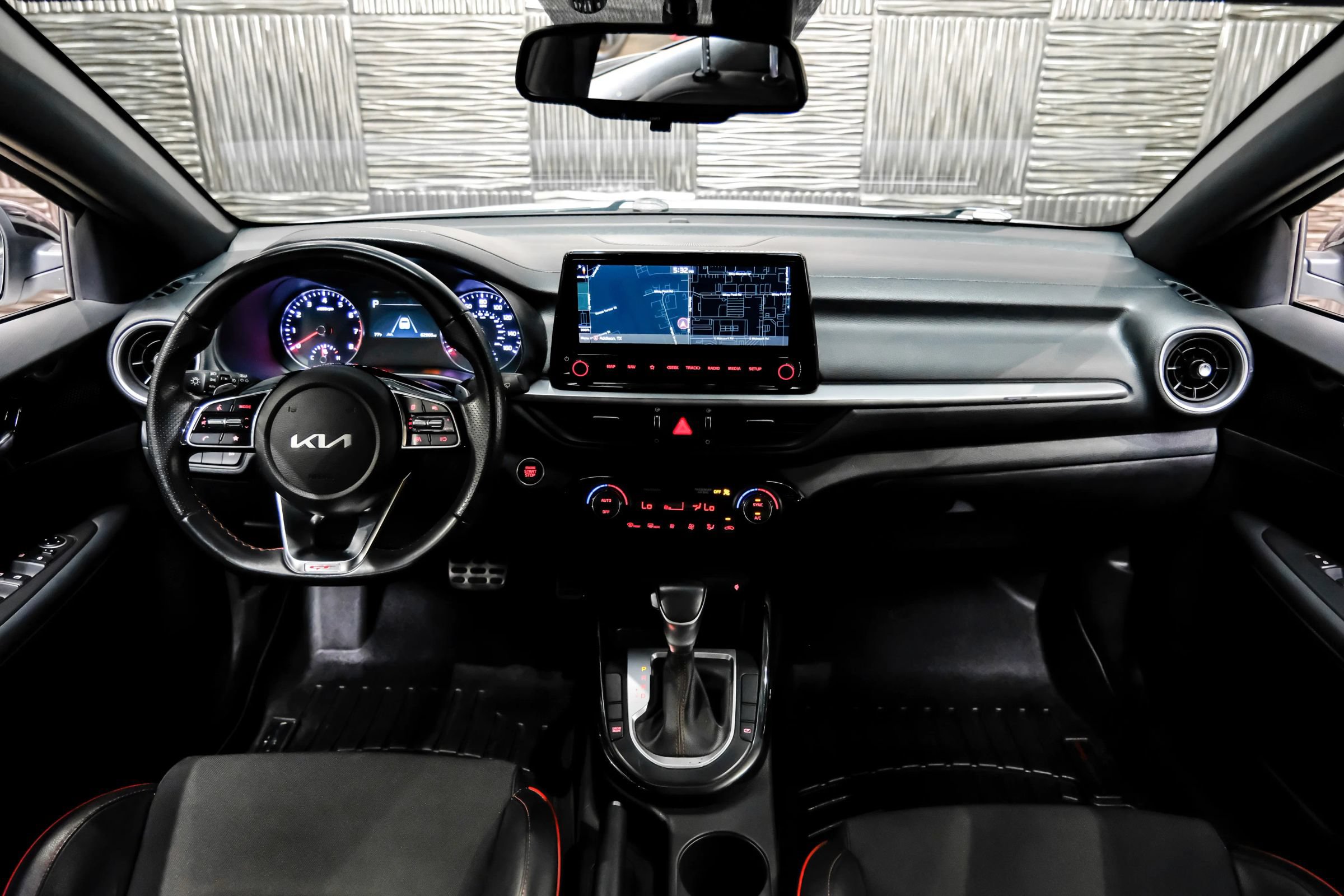 Used 2022 Kia Forte GT FWD image 12