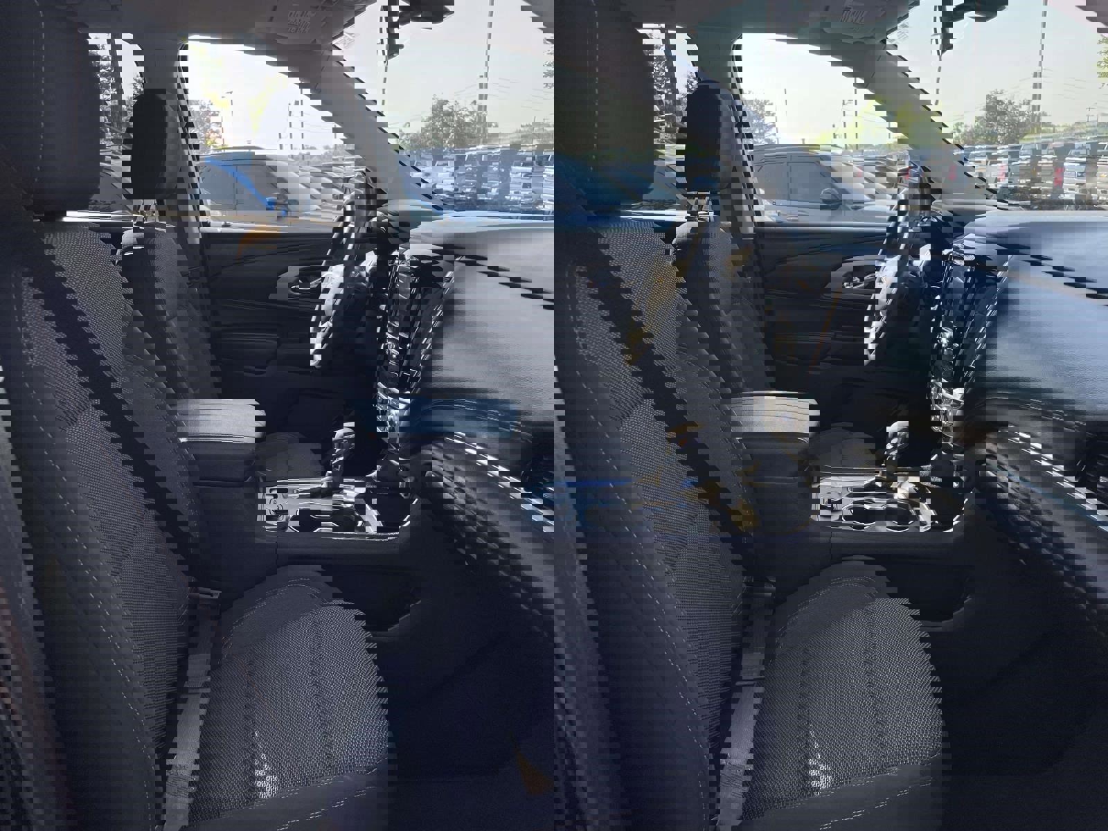 Used 2021 Chevrolet Traverse LS FWD image 14