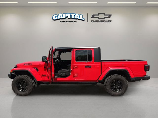 Used 2021 Jeep Gladiator Willys image 13