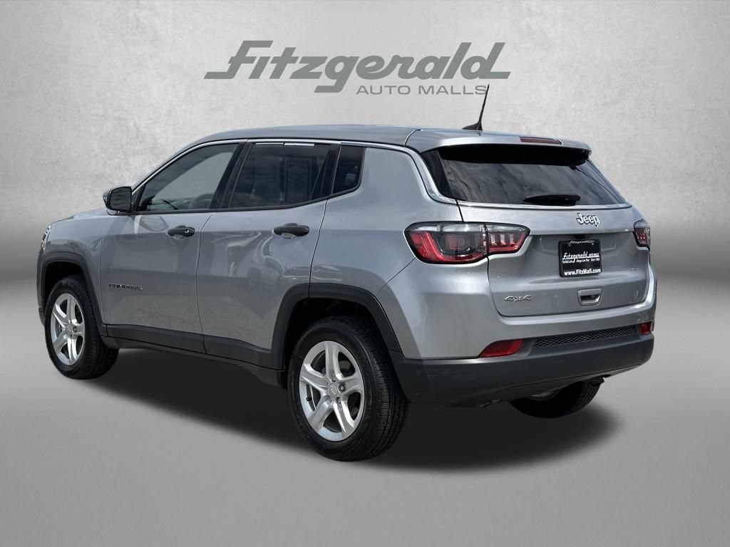Used 2023 Jeep Compass Sport AWD/4WD image 7