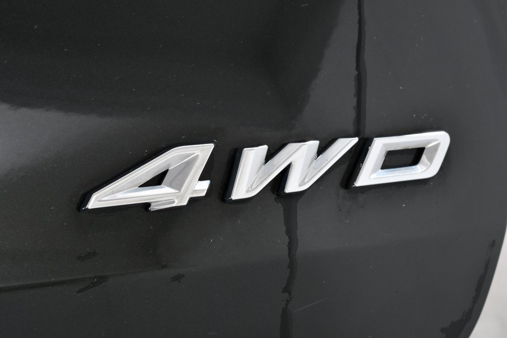 Used 2022 Ford Explorer XLT w/ Equipment Group 202A image 22