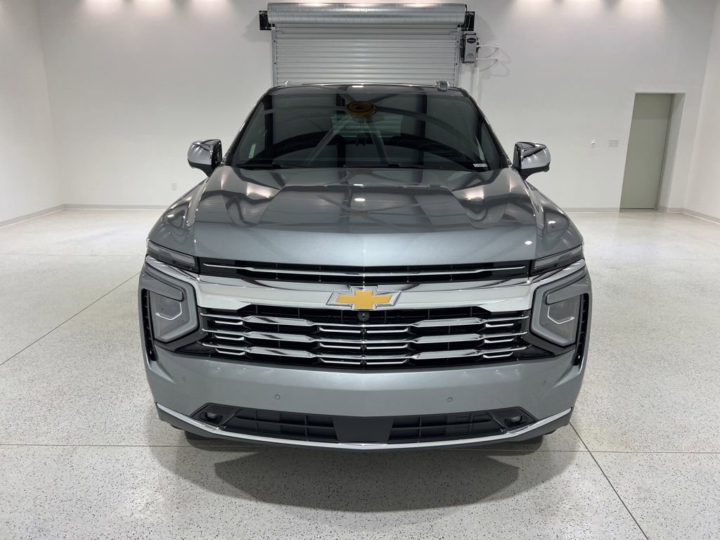 New 2026 Chevrolet Suburban Premier image 8