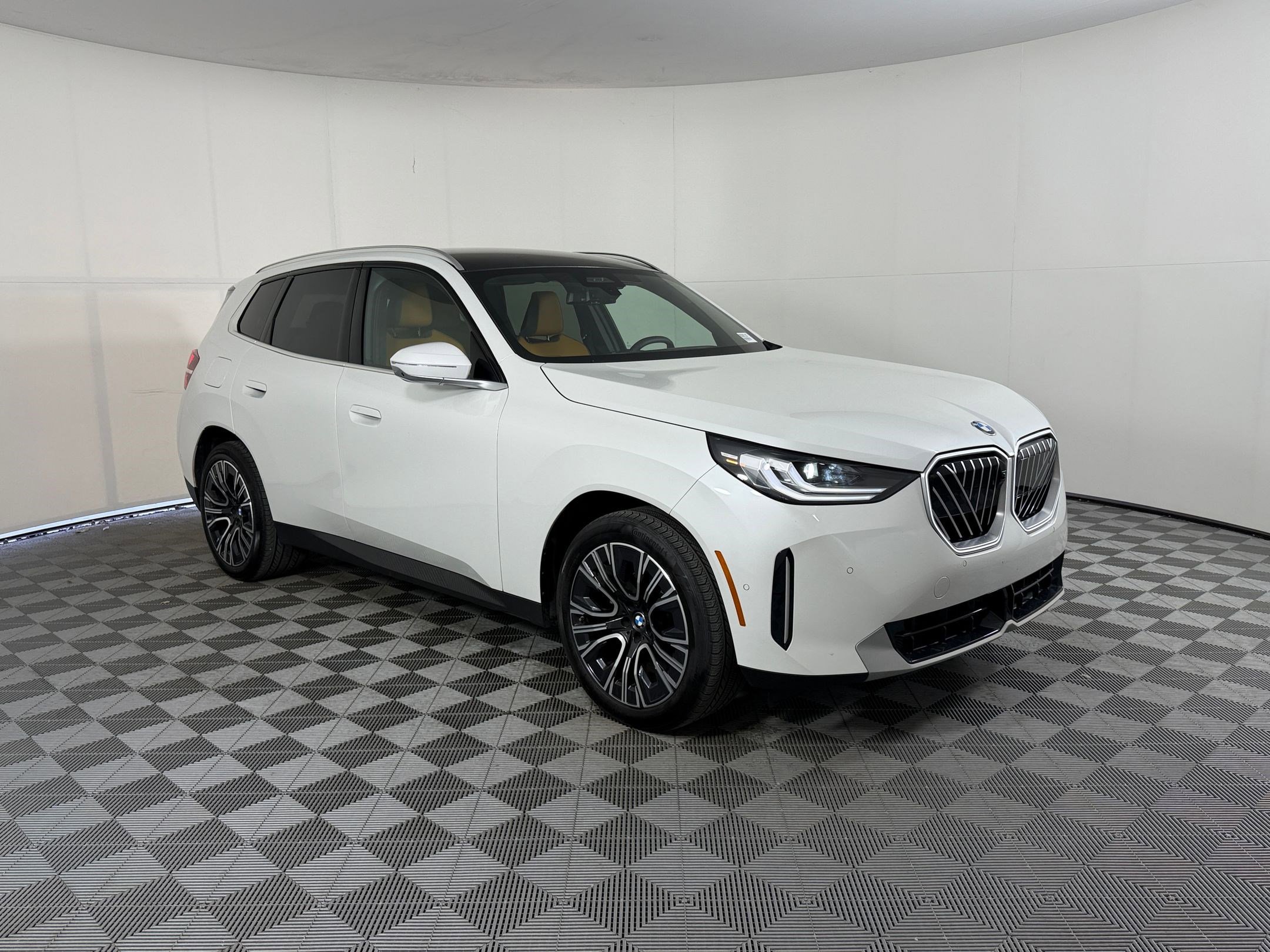 Used 2025 BMW X3 xDrive30i AWD/4WD image 7