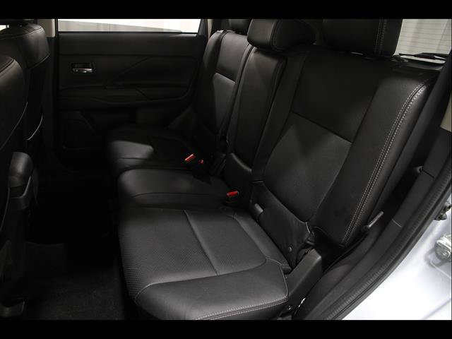 Used 2017 Mitsubishi Outlander GT AWD/4WD image 20