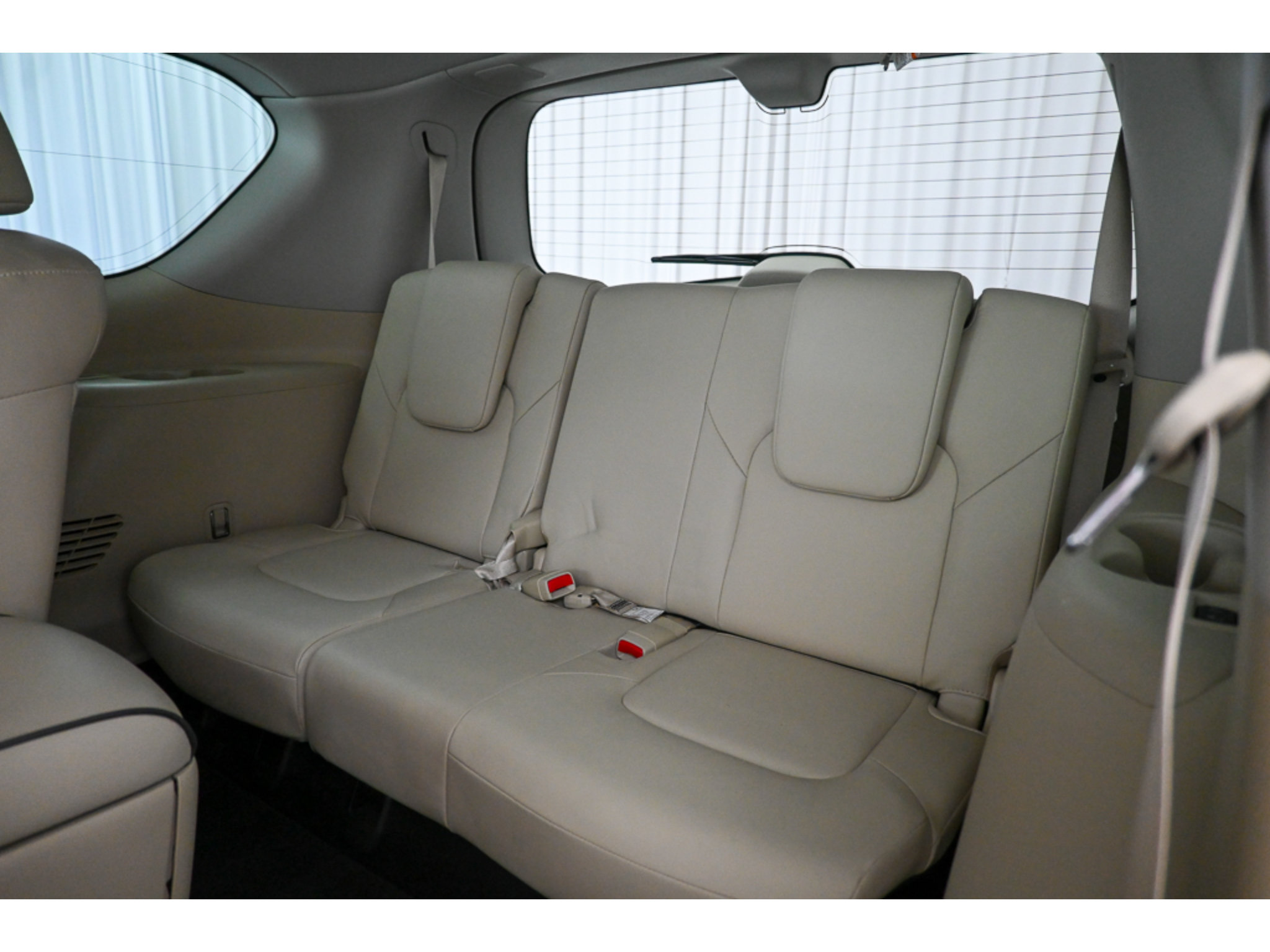 Used 2022 INFINITI QX80 Luxe w/ Cargo Package AWD/4WD image 23