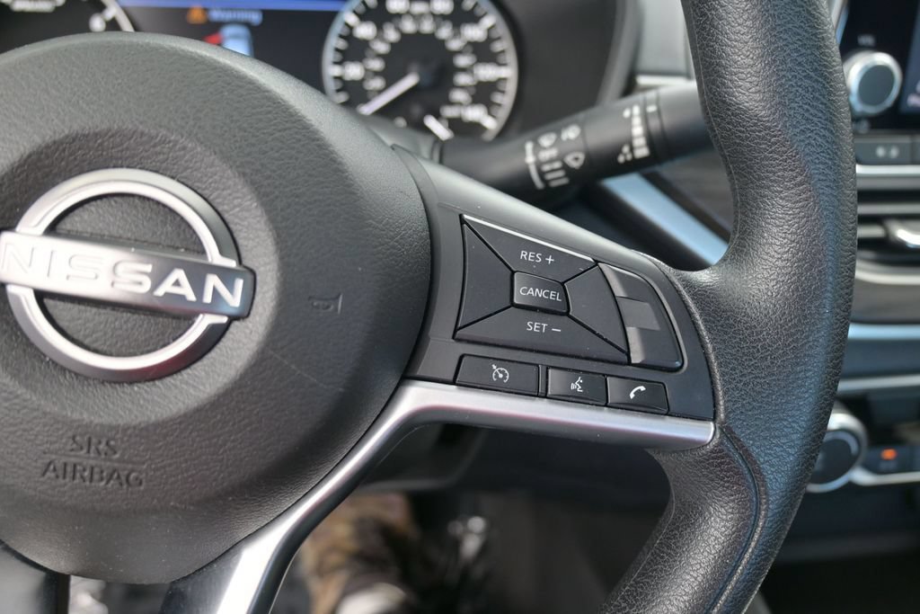 Used 2024 Nissan Altima 2.5 SV FWD image 37
