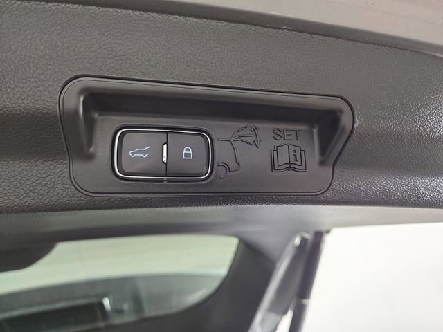 Used 2023 Ford Explorer ST-Line w/ Class IV Trailer Tow Package image 34