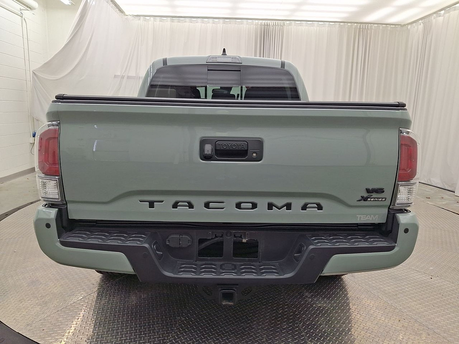 Used 2022 Toyota Tacoma TRD Sport w/ Technology Package AWD/4WD image 27