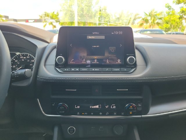 Used 2023 Nissan Rogue SV w/ SV Premium B Package FWD image 26