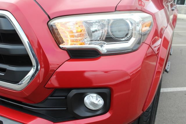 Used 2016 Toyota Tacoma SR5 w/ SR5 Appearance Package (SN) RWD image 5