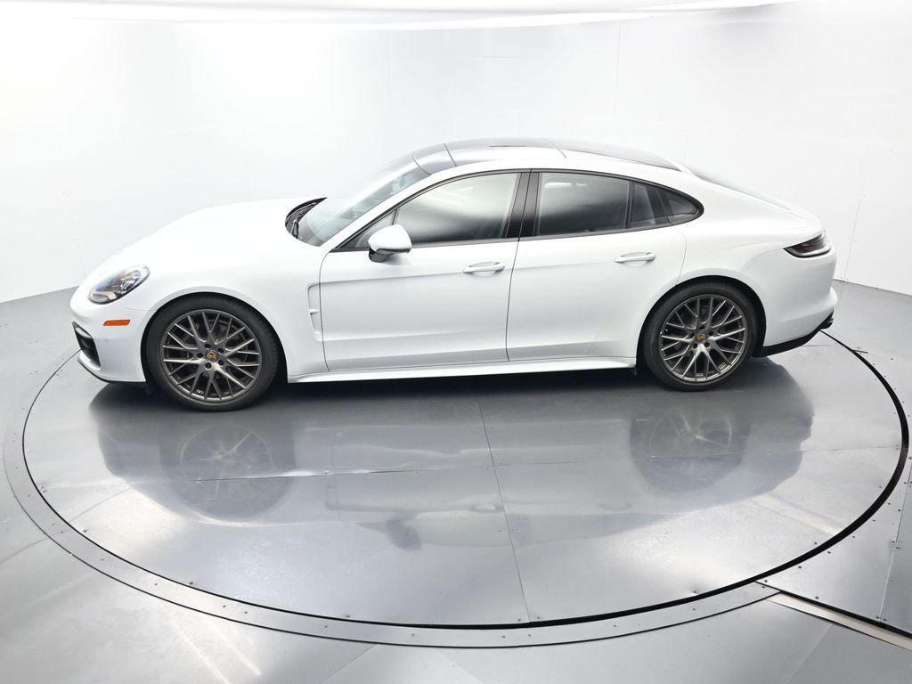 Certified 2023 Porsche Panamera Platinum Edition image 34