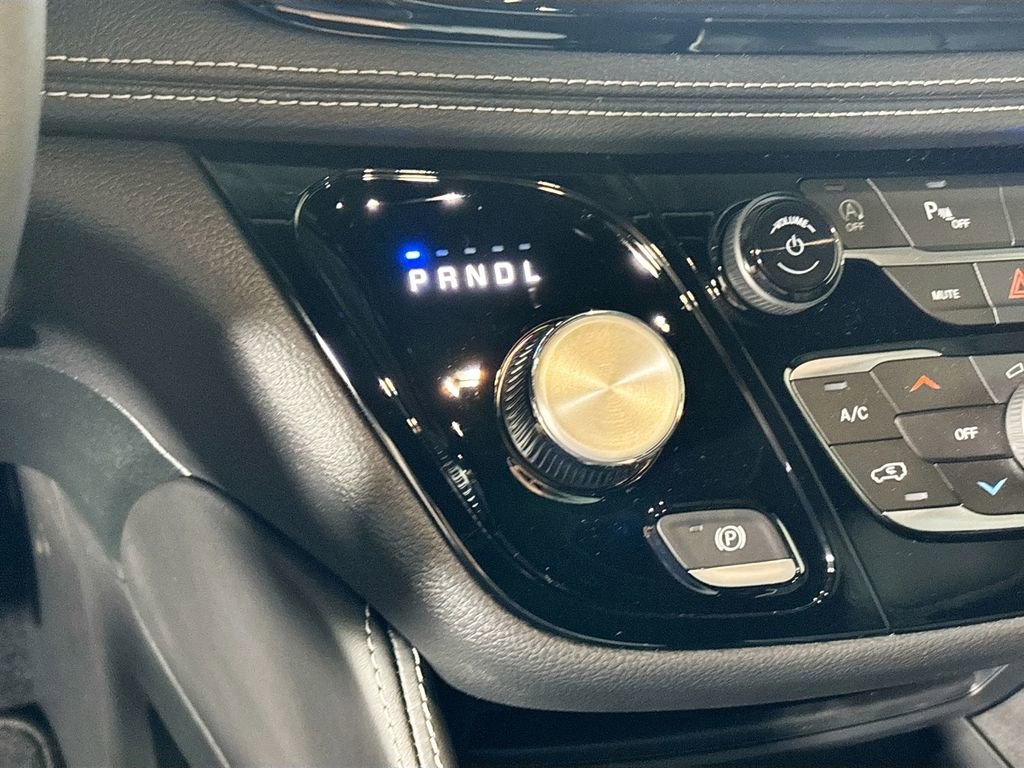 New 2026 Chrysler Pacifica Limited image 18