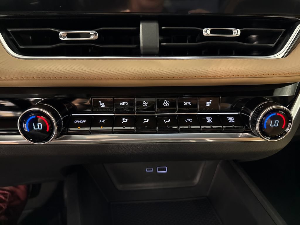 New 2027 Chevrolet Equinox ACTIV AWD/4WD image 16