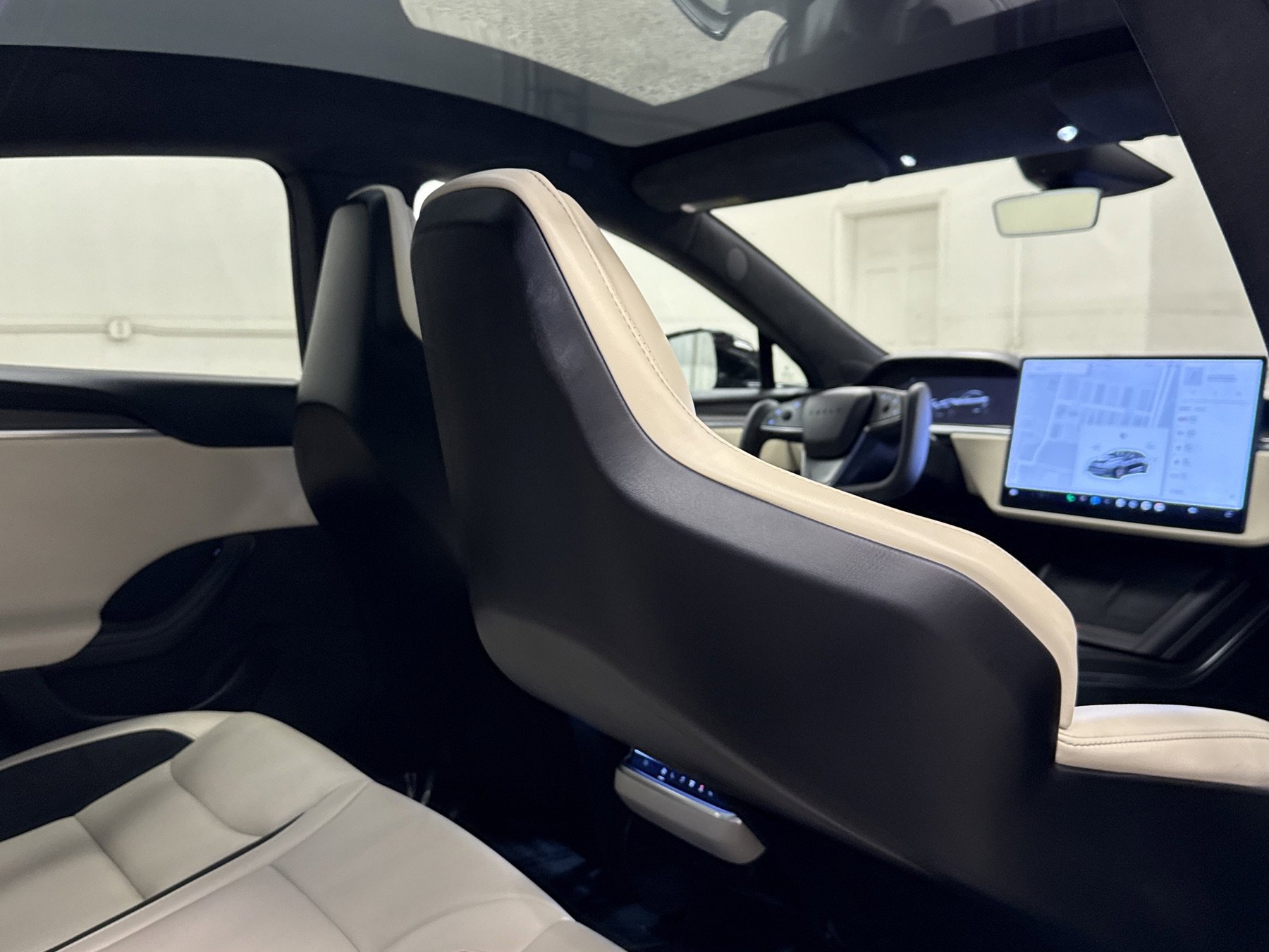 Used 2025 Tesla Model S Plaid image 41