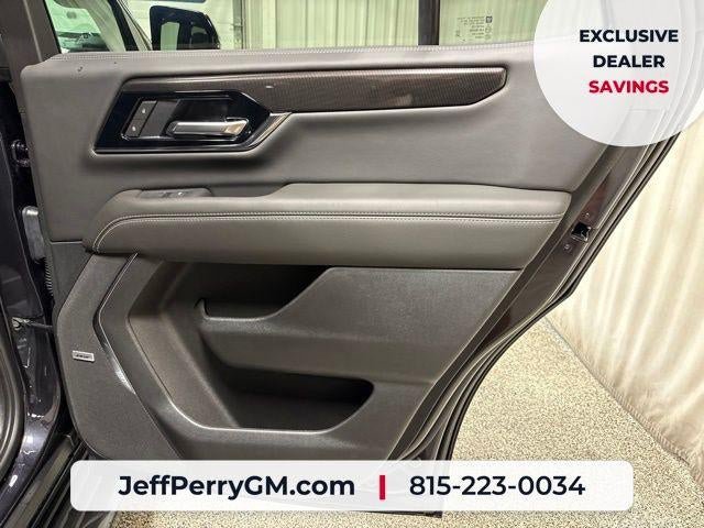 New 2026 GMC Yukon Elevation w/ Elevation Premium Package AWD/4WD image 19