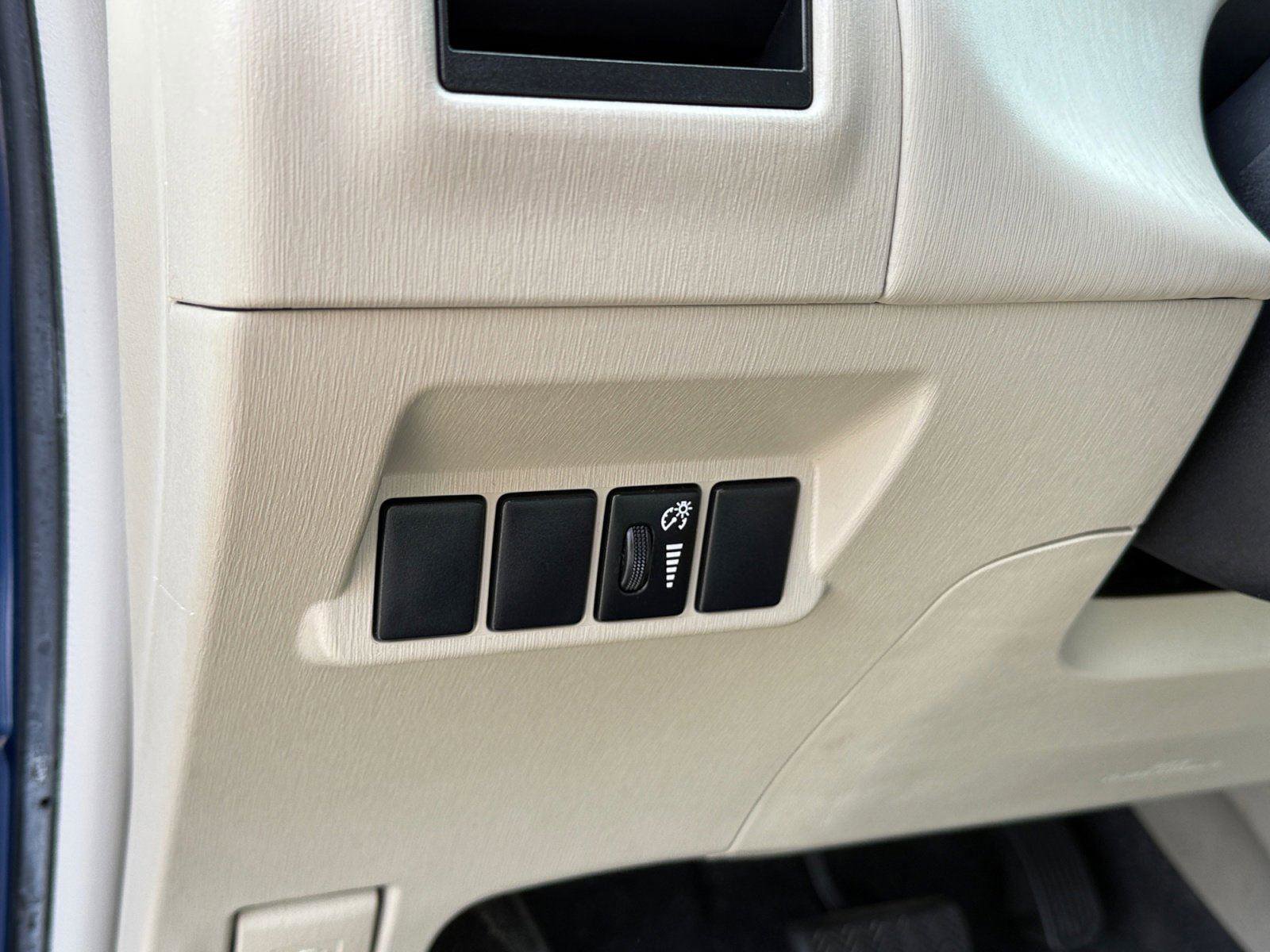 Used 2013 Toyota Prius V Two FWD image 16