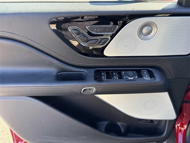 New 2026 Lincoln Aviator Black Label w/ Jet Appearance Package image 20