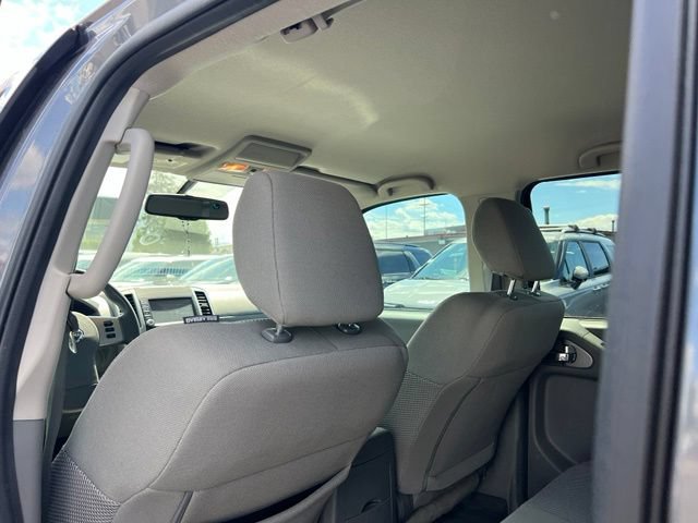 Used 2021 Nissan Frontier SV w/ Midnight Edition Floor Mats AWD/4WD image 8
