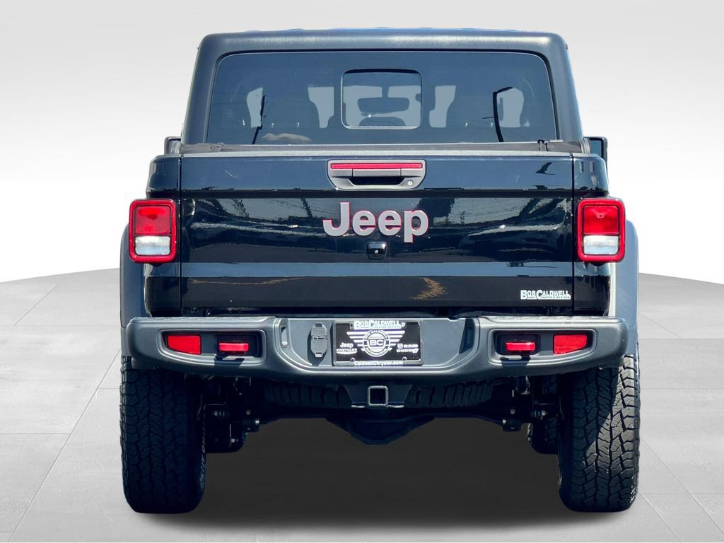 Used 2023 Jeep Gladiator Rubicon w/ Cold Weather Group AWD/4WD image 6