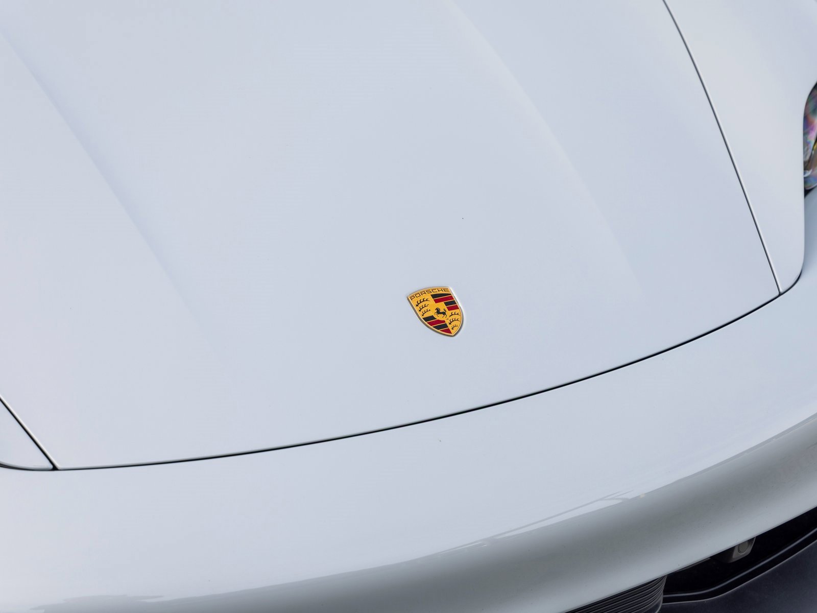 Certified 2023 Porsche Taycan GTS image 18