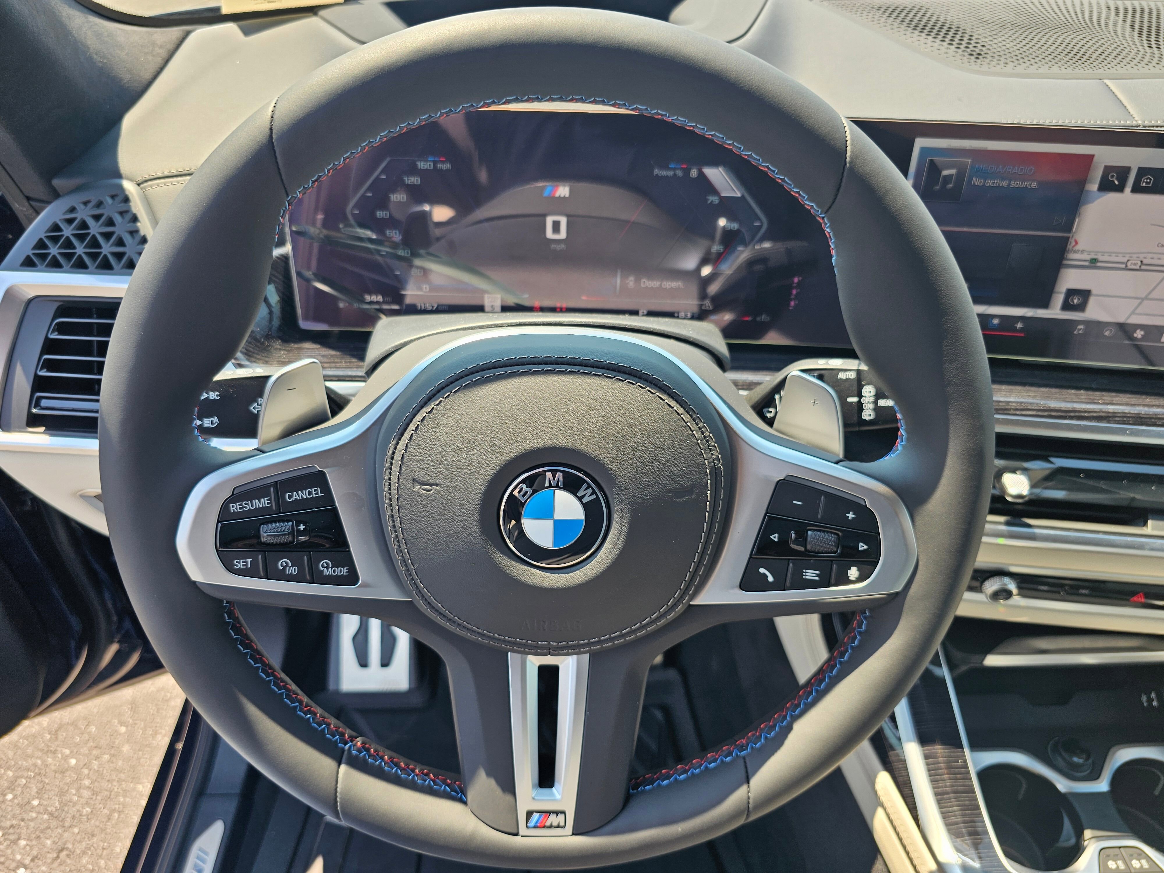 New 2026 BMW X7 M60i image 17
