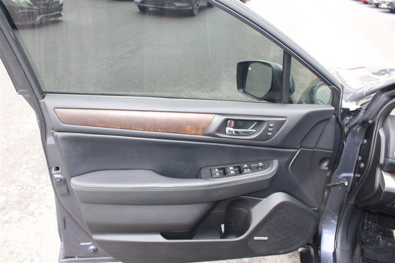 Used 2015 Subaru Outback 3.6R Limited image 12