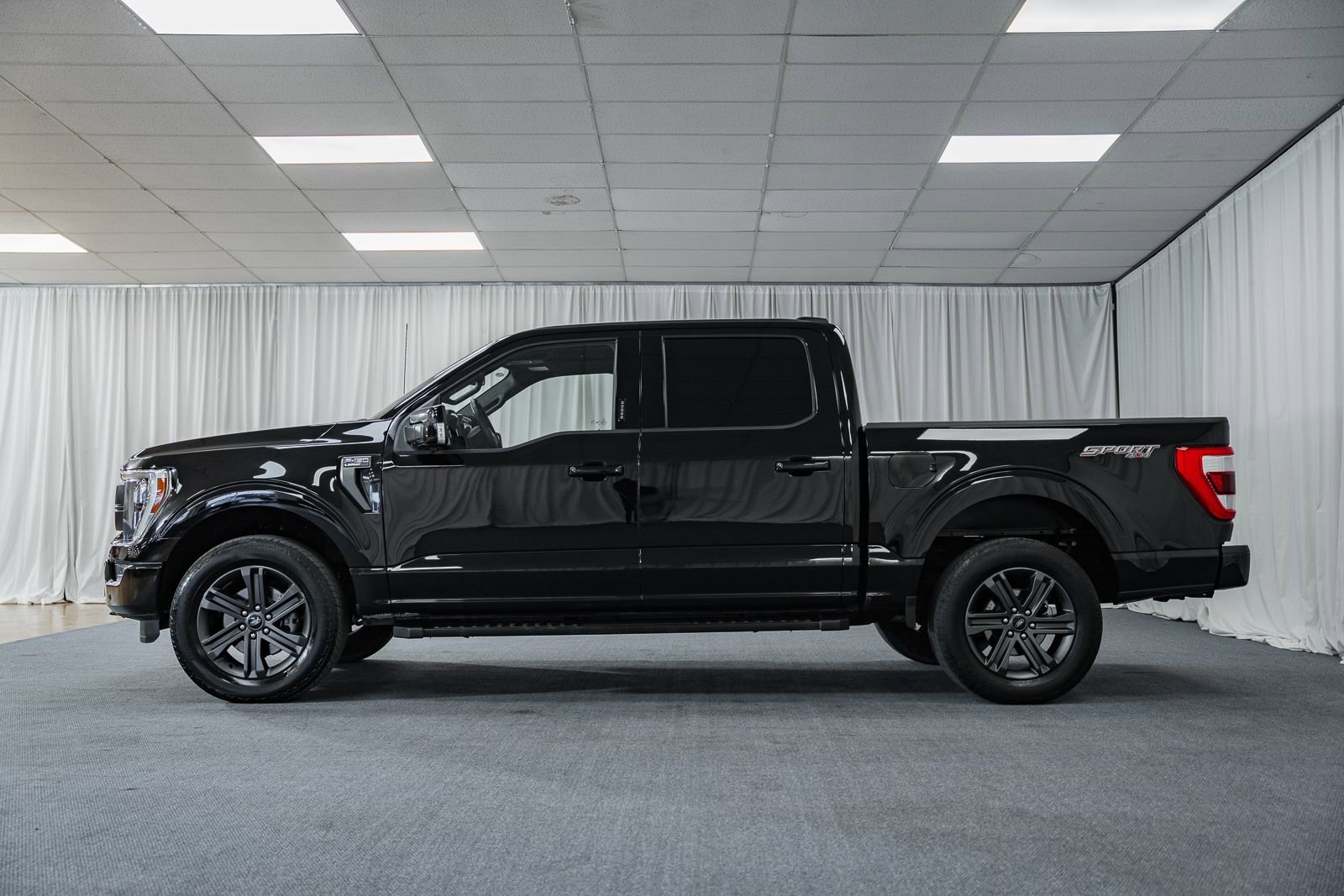 Certified 2023 Ford F150 Lariat w/ Equipment Group 502A High image 5