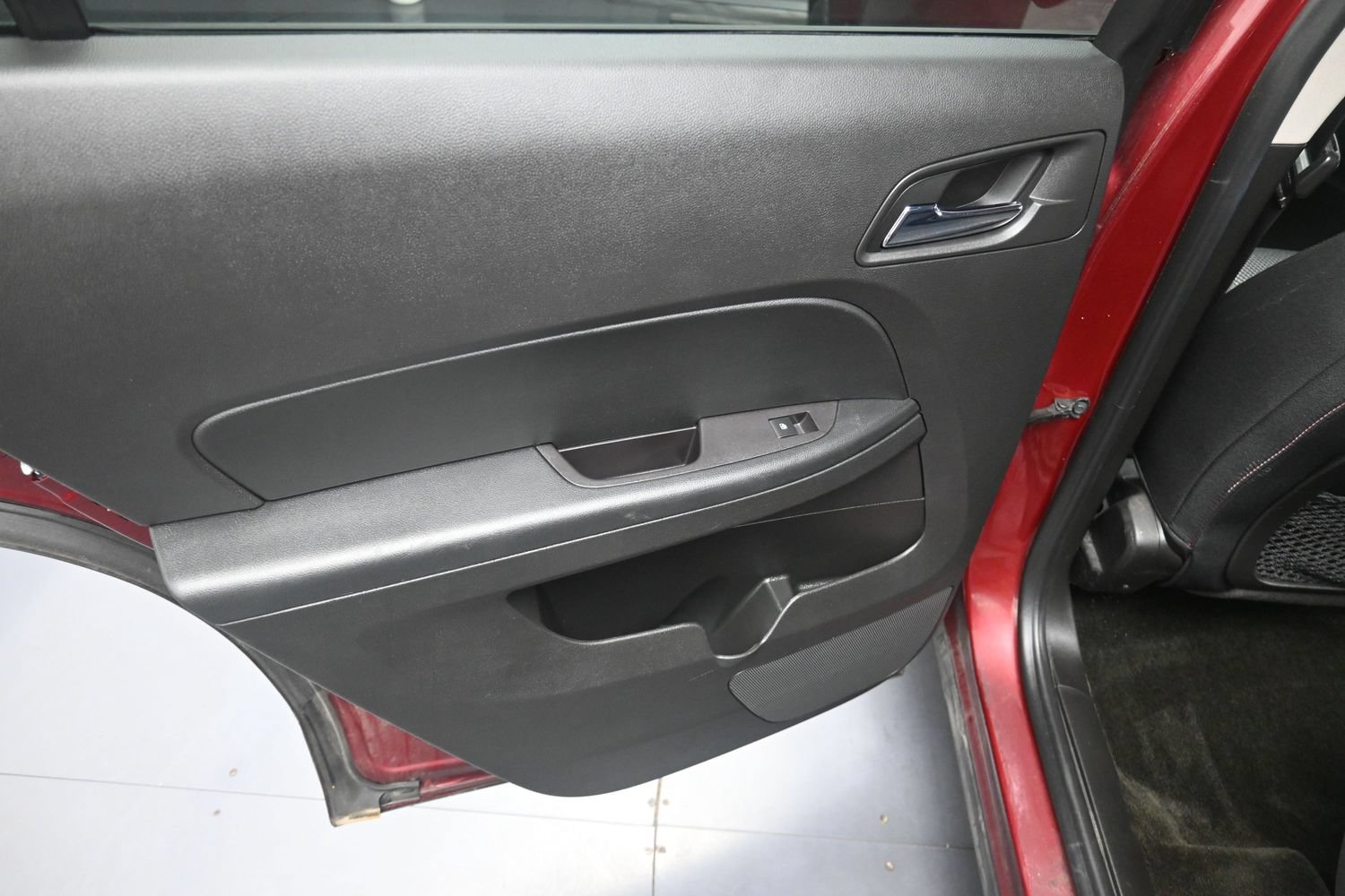 Used 2017 Chevrolet Equinox LT FWD image 18