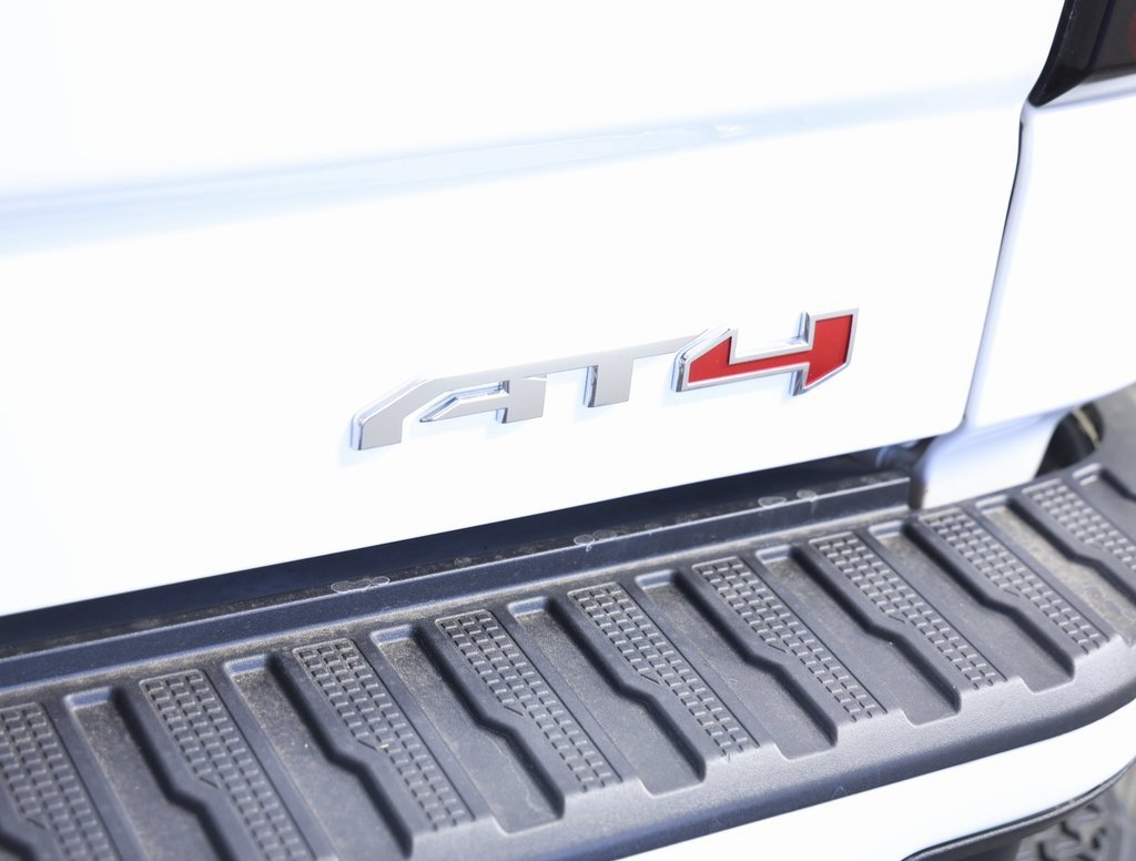 Certified 2024 GMC Sierra 1500 AT4 w/ Technology Package image 9