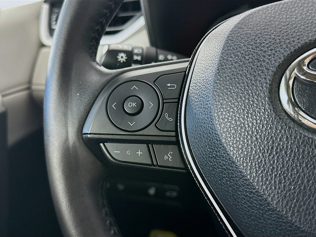 Used 2019 Toyota RAV4 Limited w/ Cold Weather Package AWD/4WD image 25
