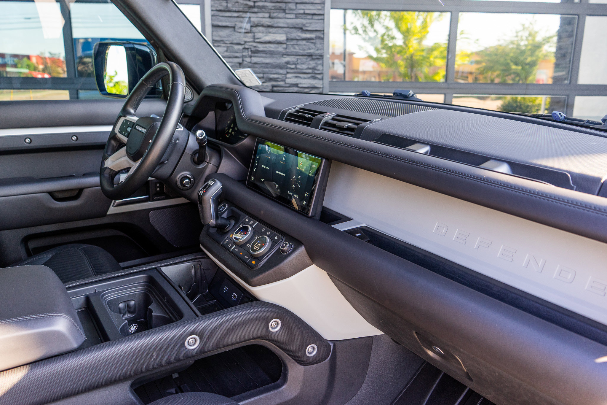 Used 2021 Land Rover Defender 110 X-Dynamic HSE image 51